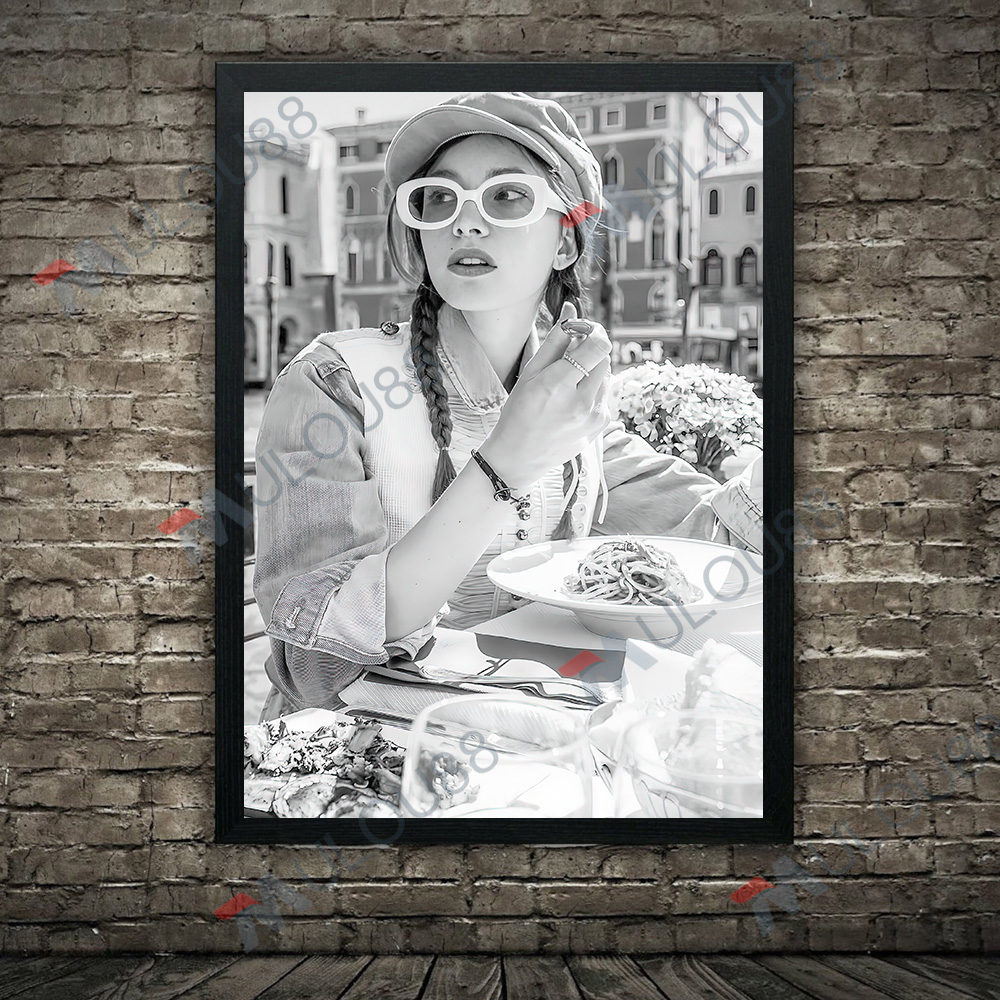 Makarna yiyen siyah ve beyaz V - Photography Vintage Style incelemesi ve fiyatı